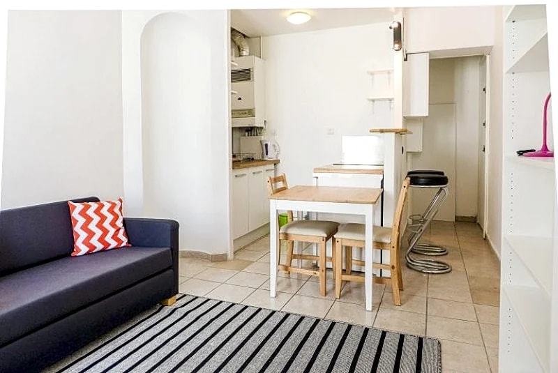KELLER renewed 1 bedroom in Bastille in Rue Keller, Paris, France — photo 2
