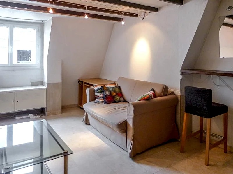 1 Bedroom Duplex le Marais GRAVILLIERS in Rue Des Gravilliers, Paris, France — photo 2