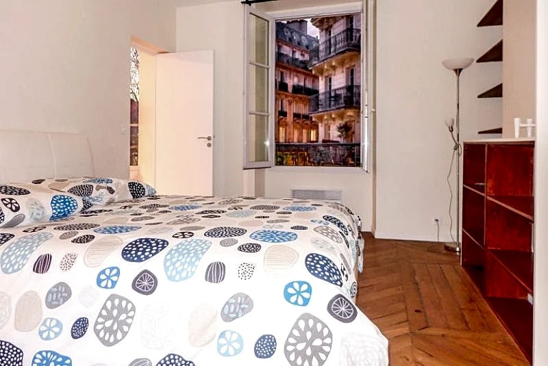 ROCHECHOUART 1 bedroom in Montmartre district in Rue De Rochechouart, Paris, France — photo 5