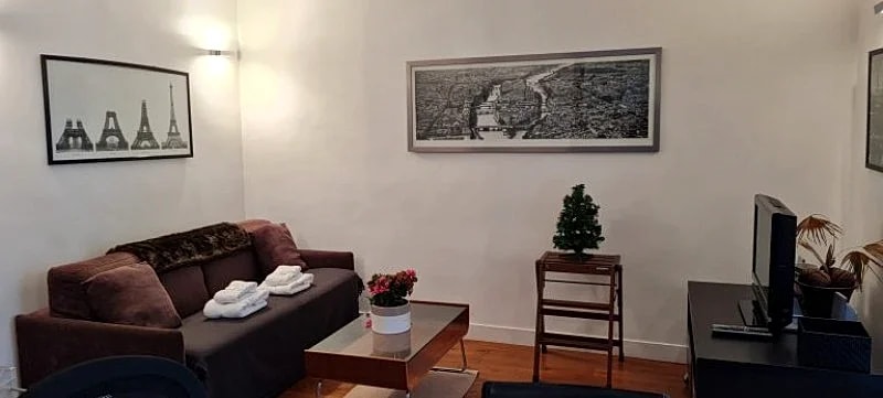 GRENELLE 1 bedroom near Eiffel Tower in Rue De Grenelle, Paris, France — photo 2