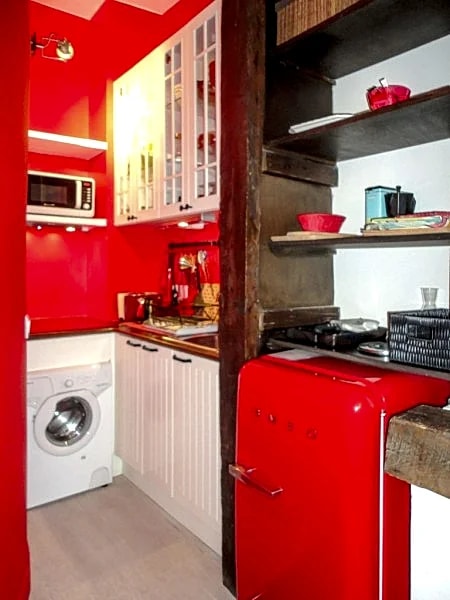 1 Bedroom Le Marais GRAVILLIERS Paris in Rue Des Gravilliers, Paris, France — photo 5