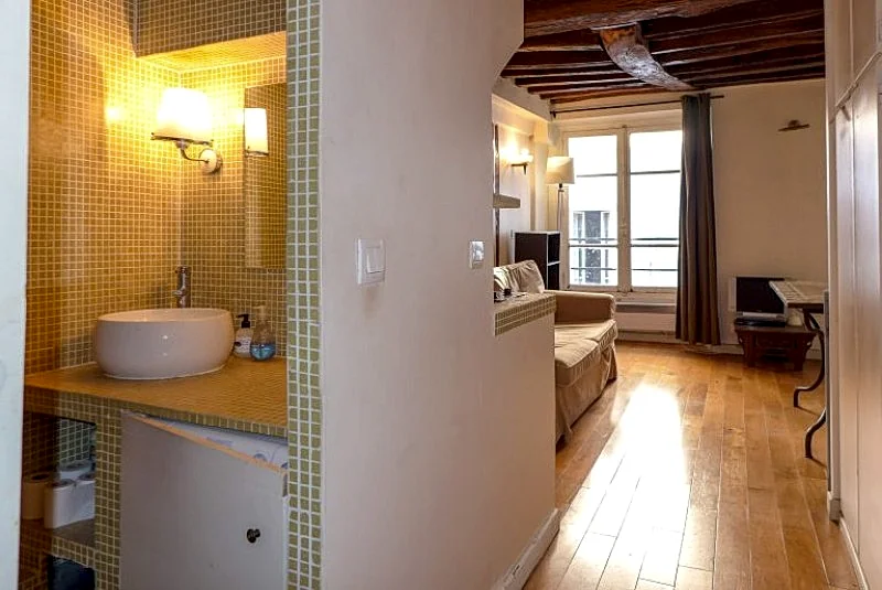VOLTA 1 bedroom between Republique and Le Marais