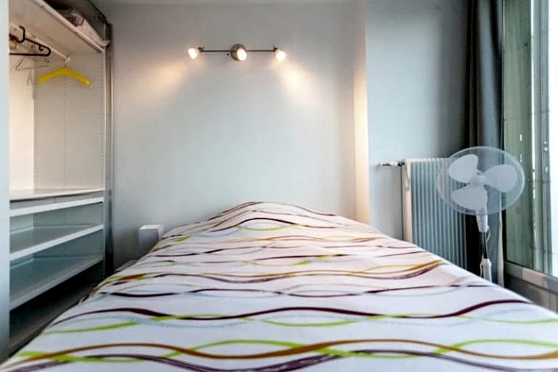 ONE BEDROOM APARTMENT Boulevard de l’Hôpital in Boulevard De La Madeleine, Paris, France — photo 4