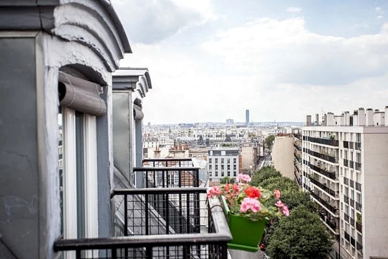 1 Bedroom GRANGE AUX BELLES with balconies in Rue De La Grange Aux Belles, Paris, France — photo 5