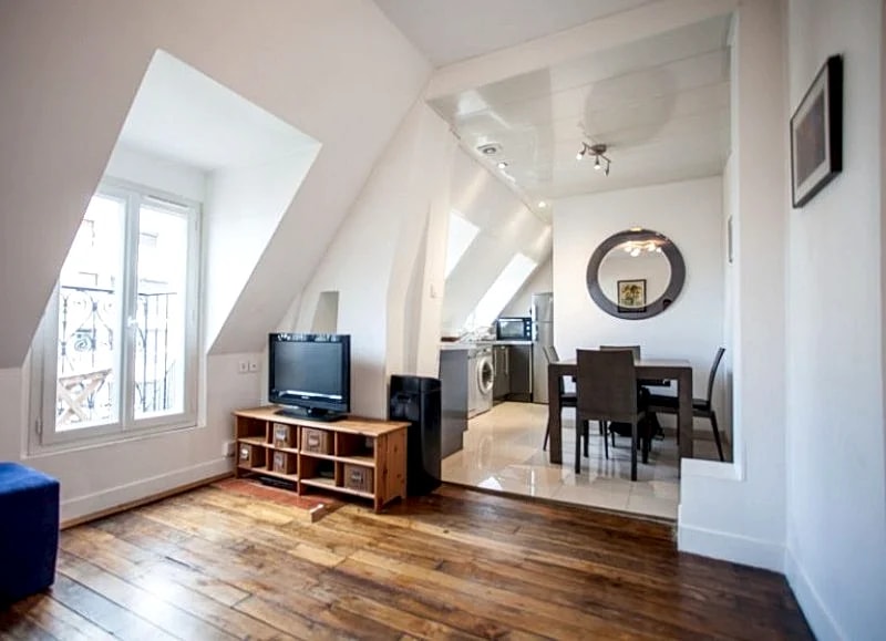 1 Bedroom GRANGE AUX BELLES with balconies in Rue De La Grange Aux Belles, Paris, France — photo 2