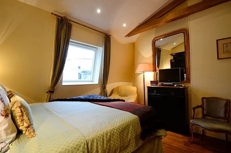 1 Bedroom Notre Dame HARPE in Rue De La Harpe, Paris, France — photo 3