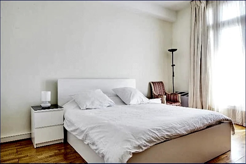 CHAUCHAT 2 Bedroom Apartment in Rue Chauchat, Paris, France — photo 5