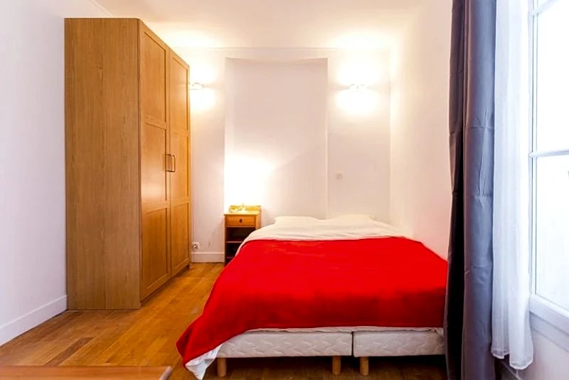 PETRARQUE 1 bedrooms near Trocadero in Rue Pétrarque, Paris, France — photo 2