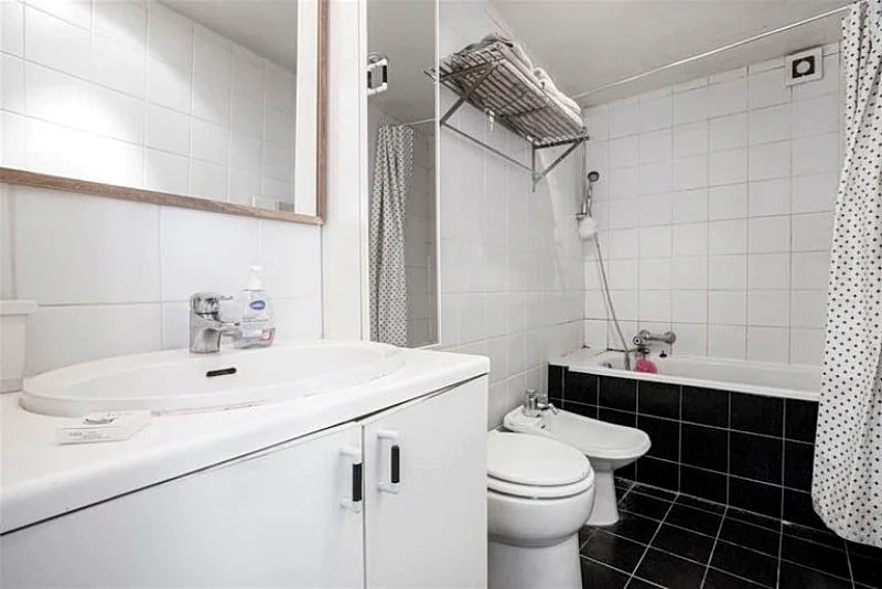 CONSERVATOIRE 2 Bedroom in Bonne Nouvelle on Grands Boulevards in Rue Du Conservatoire, Paris, France — photo 4