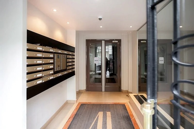 1 Bedroom Apartment IENA in Avenue D'Iéna, Paris, France — photo 2