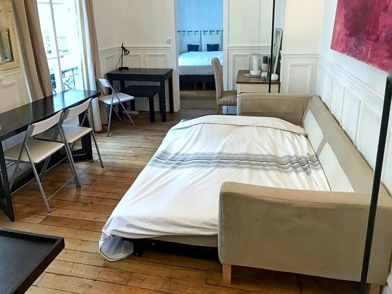 VERRERIE very central 1 bedroom next to Hotel de Ville in 60 Rue De La Verrerie, Paris, France — photo 5