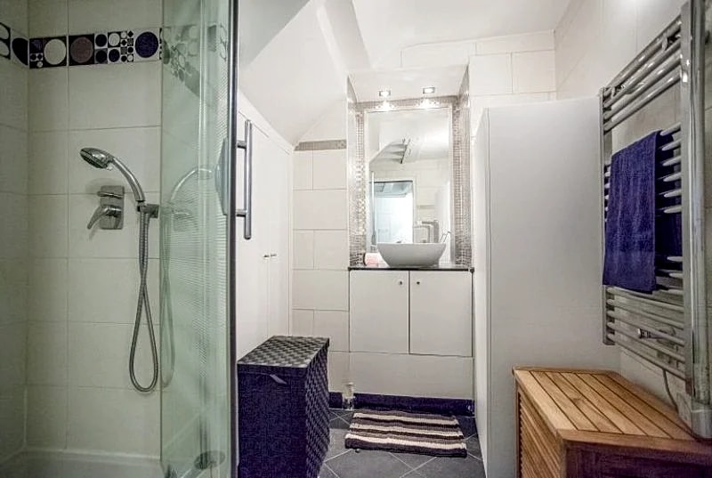 Loft Marais Area FILLES DU CALVAIRE in Rue Des Filles Du Calvaire, Paris, France — photo 4