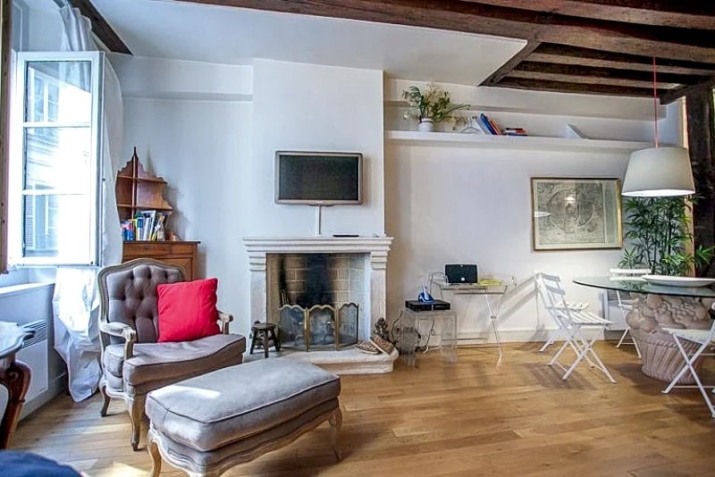QUINCAMPOIX 1 BEDROOM Apartment near Rambuteau in Rue Quincampoix, Paris, France — photo 4