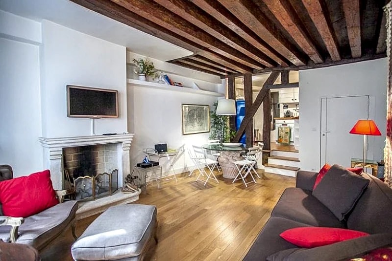 QUINCAMPOIX 1 BEDROOM Apartment near Rambuteau in Rue Quincampoix, Paris, France — photo 2