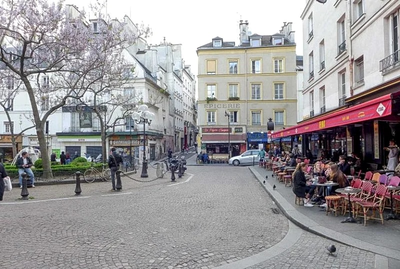 Charming nest near Mouffetard Street in Latin Quarter – Rollin in 13 Rue Rollin, Paris, France — photo 2