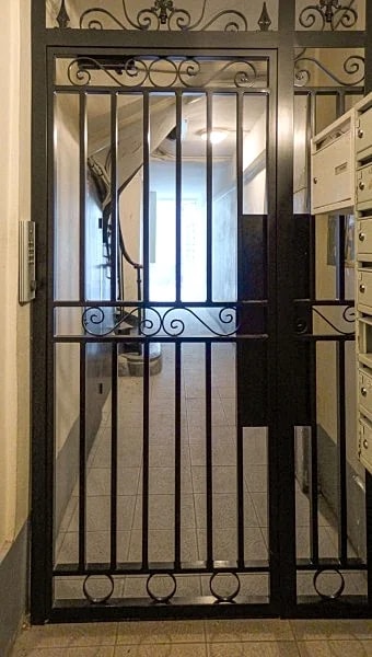 Charming nest near Mouffetard Street in Latin Quarter – Rollin in 13 Rue Rollin, Paris, France — photo 3
