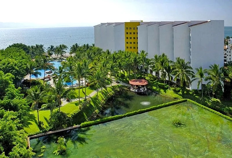 Mayan Palace 2BR, 2 BA, Beachfront Resort in Puerto Vallarta in Puerto Vallarta, Jalisco, Mexico — photo 3