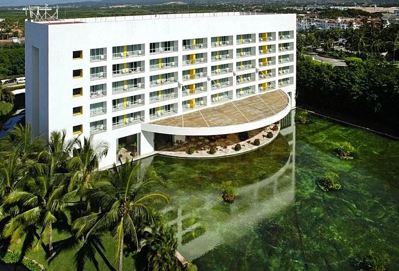 Mayan Palace 2BR, 2 BA, Beachfront Resort in Puerto Vallarta in Puerto Vallarta, Jalisco, Mexico — photo 4