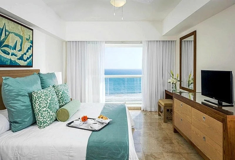 Mayan Palace, 2 BR Master Suite @ the Vidanta Resort, Acapulco in Acapulco, Guerrero, Mexico — photo 2