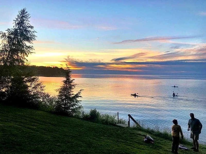 Cozy Cottage is inside a State Park with waterfront Access | Wayne County | Finger Lakes in Sodus, New York, United States — photo 3
