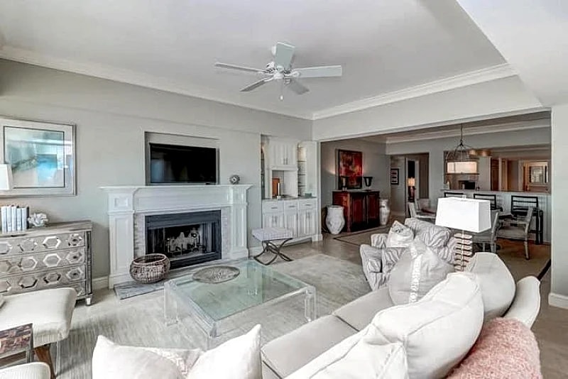 Stunning Ocean Views, Renovated Luxury Condo in Isle Of Palms, South Carolina, United States — photo 2