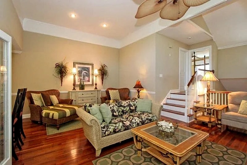 Brand new golf cart available! $250 Beach Gear credit and short stays available! in Isle Of Palms, South Carolina, United States — photo 2