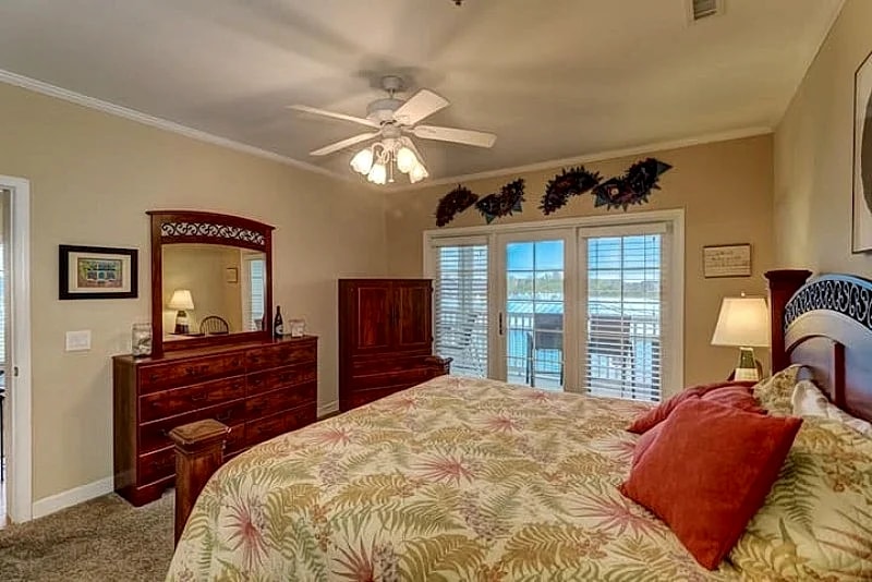 Marshwinds 2U- River View Top Floor Condo with Community Pool - Elevator Access in Folly Beach, South Carolina, United States — photo 5