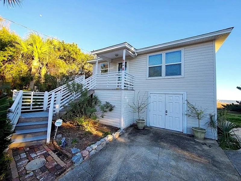Costa La Vista- Updated Oceanfront Home with In-law Suite - Free $250 Beach Gear Credit