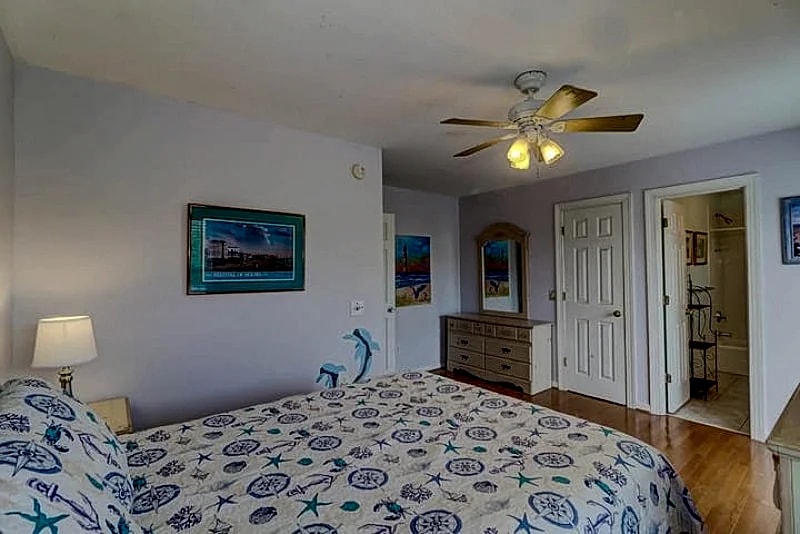 Castle By The Sea- Surfers Paradise, Private Pool, Ocean Views, All Bedrooms have Bath En Suite in Folly Beach, South Carolina, United States — photo 5