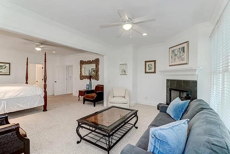 Casa Intracoastal, Golf Views, Private Pool, Screen Porch, Theatre Room in Isle Of Palms, South Carolina, United States — photo 2