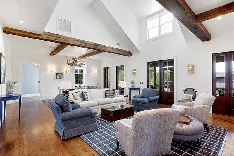 Stunning Sullivan's Island Monthly Summer Rental in Sullivan's Island, South Carolina, United States — photo 3