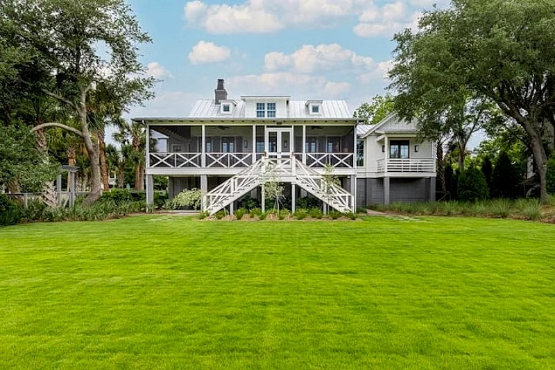 Stunning Sullivan's Island Monthly Summer Rental