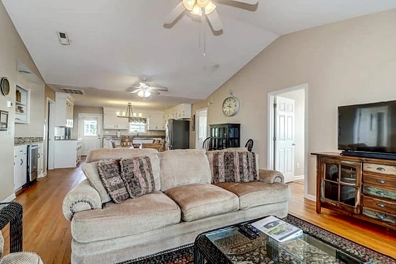 225 East Arctic- Oceanfront Family Haven 2 Blocks to Restaurants & Shops