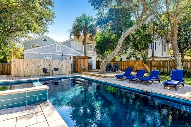 Backyard Oasis with Private Pool & Hot Tub! Close to Beach! Pet Friendly! $250 Vayk Gear Credit! in Folly Beach, South Carolina, United States — photo 2