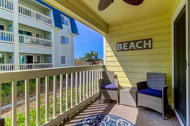 Modern First Floor Condo across the street from the beach: 2 Bedrooms, 2 Bathrooms in Isle Of Palms, South Carolina, United States — photo 3