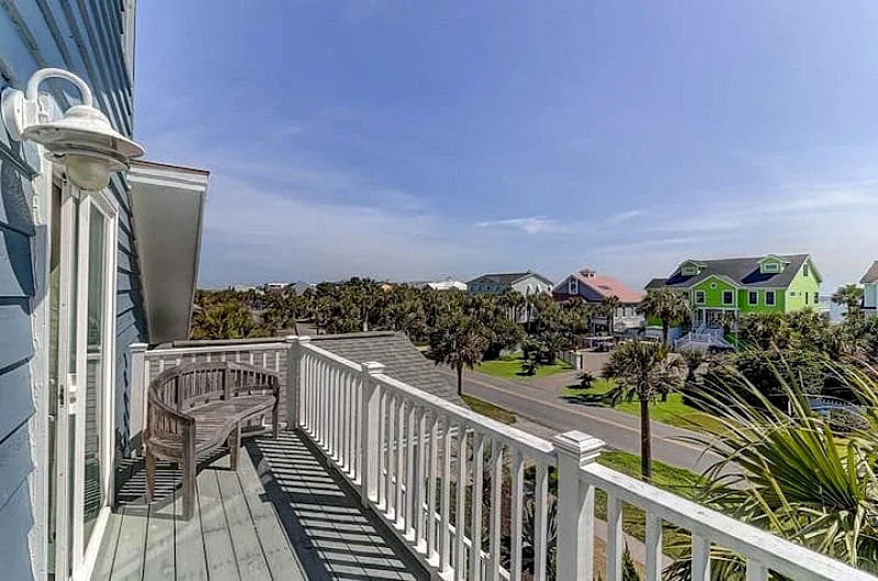 Classic Family Beach House with Private Pool & Hot Tub! Right across the from beach! in Isle Of Palms, South Carolina, United States — photo 5