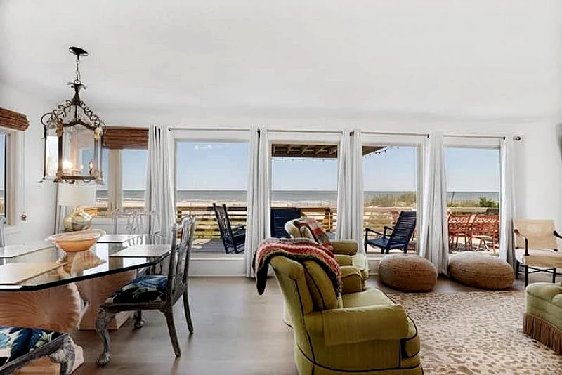 Edge of the Edge of America- NEWLY REMODELED! Oceanfront home with gorgeous views! in Folly Beach, South Carolina, United States — photo 4