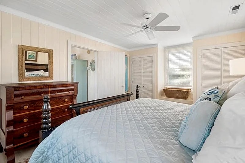 BOOK NOW $250 Rental Beach Gear Credit with Stay! in Isle Of Palms, South Carolina, United States — photo 4