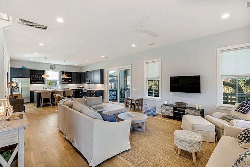 Folly Daydreaming- Luxury Retreat Near Beach, NEW LISTING! - $250 Free Beach Gear Credit