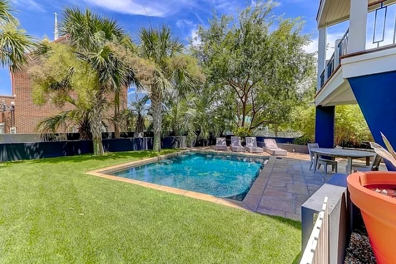 Modern Beach House with 360 Degree Views of Ocean & Intracoastal Waterway. Private Pool, Elevator, Roof Top Deck. in Isle Of Palms, South Carolina, United States — photo 2