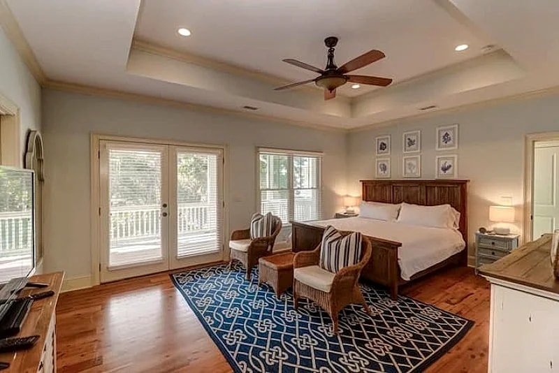 Custom Home, Private Pool, Hot Tub and Close to the Beach! in Isle Of Palms, South Carolina, United States — photo 3