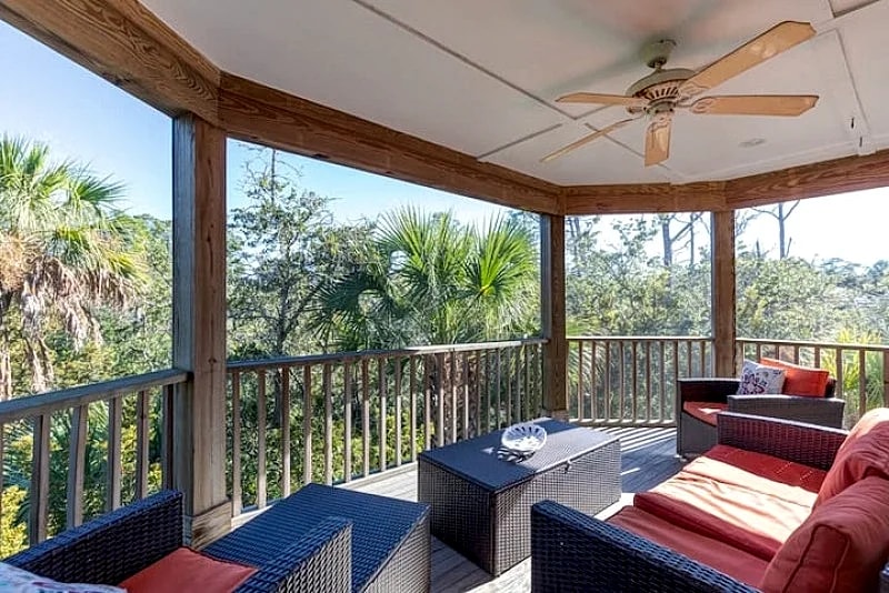Sweet Carolina- Private Pool, Luxury Accommodations! Short Walk to Beach in Folly Beach, South Carolina, United States — photo 3