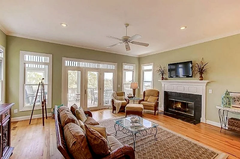 Ocean Views, steps from the Ocean Point Pool!