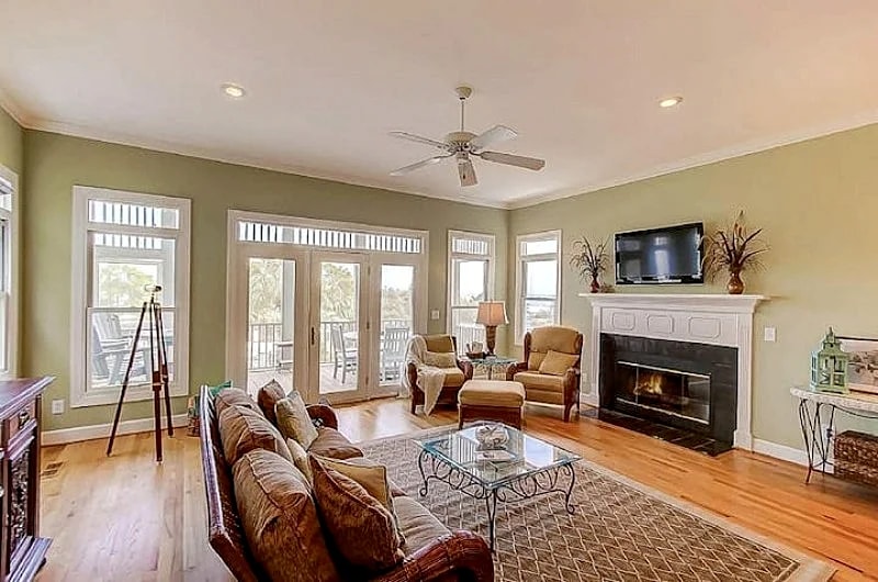 Ocean Views, steps from the Ocean Point Pool!