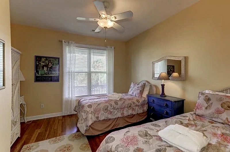 The Beach House- Oceanfront Screen Porch, 3 Blocks to Downtown Folly Beach in Folly Beach, South Carolina, United States — photo 3