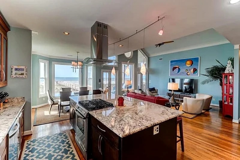 The Beach House- Oceanfront Screen Porch, 3 Blocks to Downtown Folly Beach in Folly Beach, South Carolina, United States — photo 2
