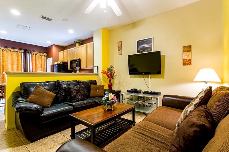 Unit 10- 3 bedroom home 7643