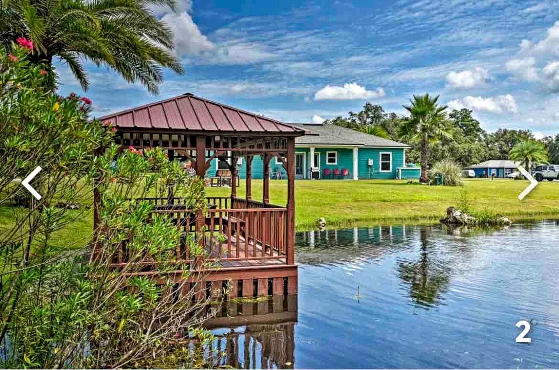 106A Blue ๐ Retreat Overlooking Pond!