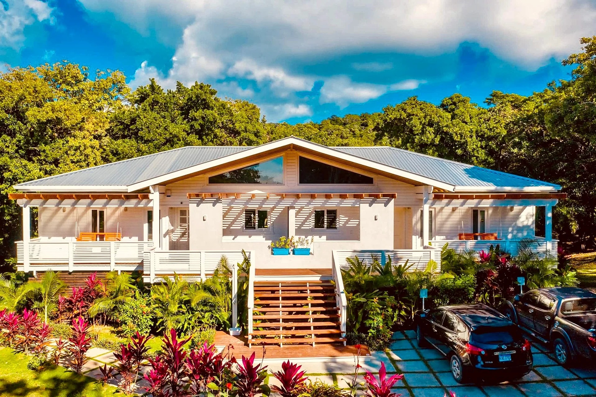 Blue Roatan Island ๐ Villa Retreat