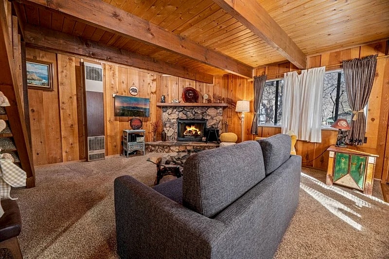 BIG BEAR TRANQUIL SKY CABIN in Sugarloaf, California, United States — photo 5